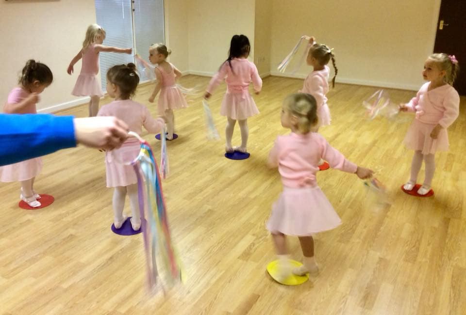 Young dancers building confidence in Totz class